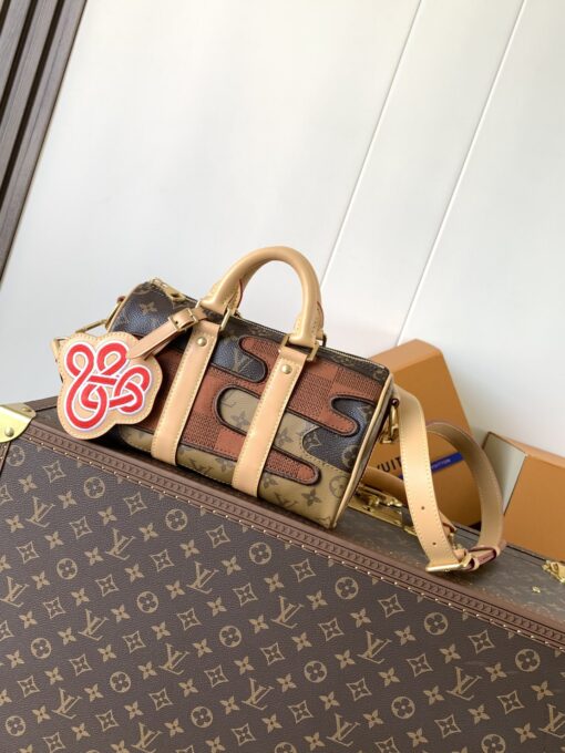 LV高仿女款手提包拼色老花造型款 復古塗層帆布潮流風格設計