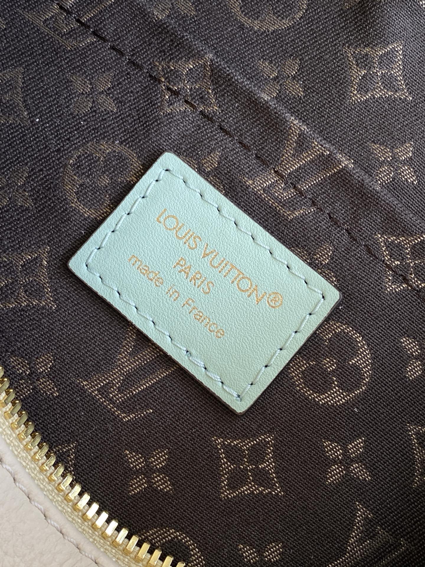 LV 一比一拼色腋下包 經典百搭小號款｜歐美奢侈品精品推薦