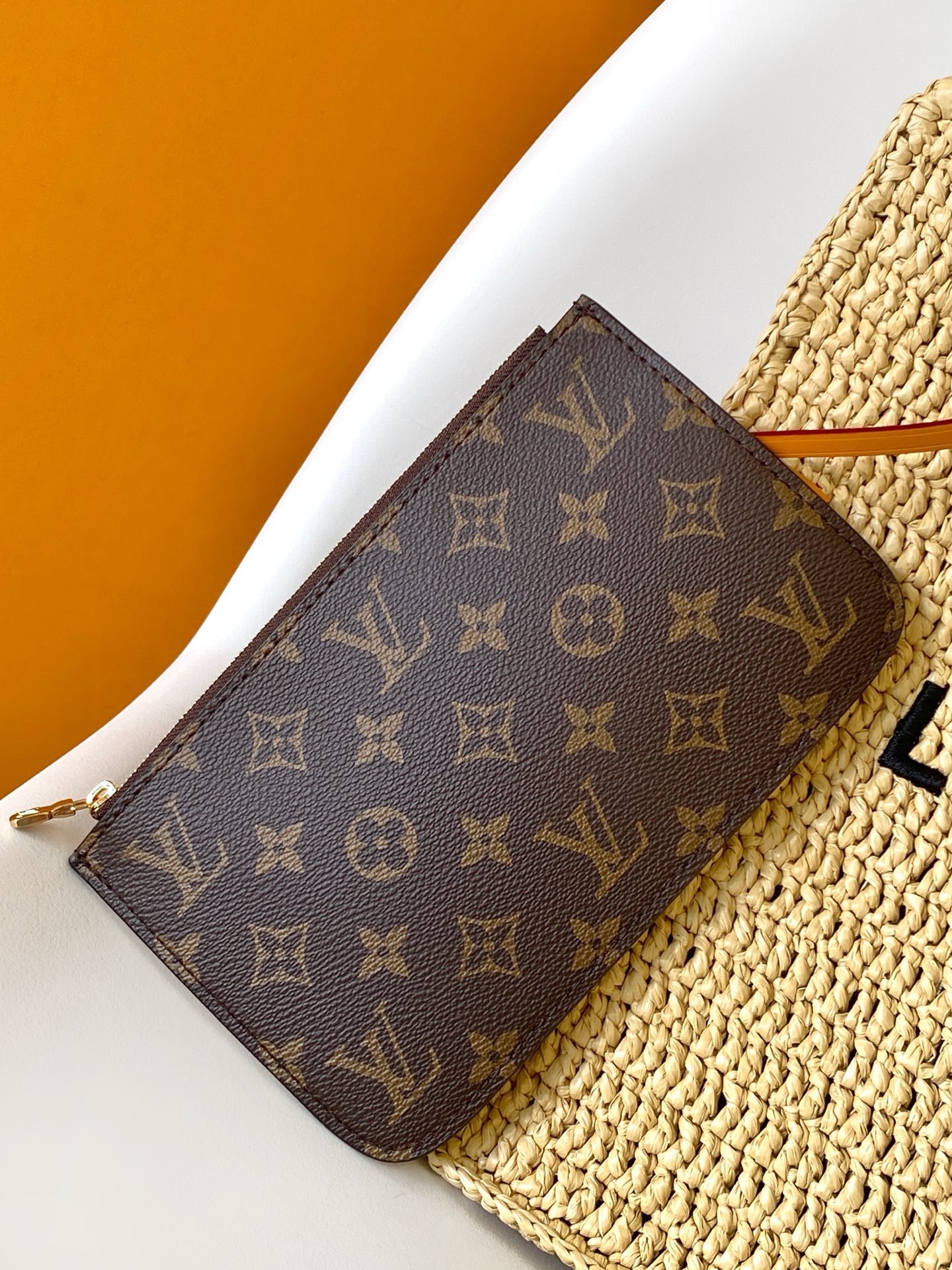 LV 高仿草編托特包 夏日沙灘百搭手提袋｜歐美奢侈品精品推薦