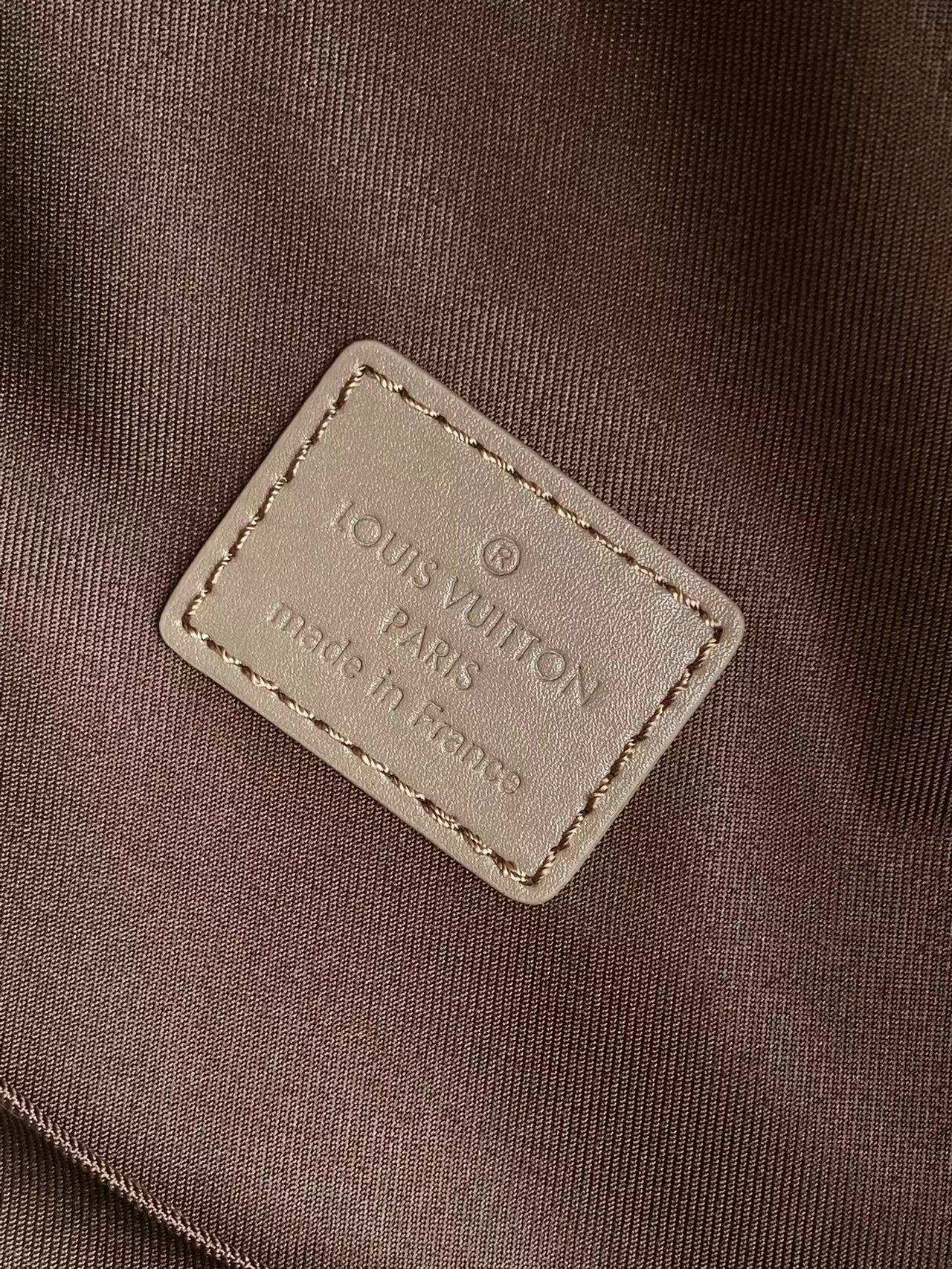 LV 高仿灰褐色雙肩包 百搭簡約實用款式｜歐美奢侈品精品推薦