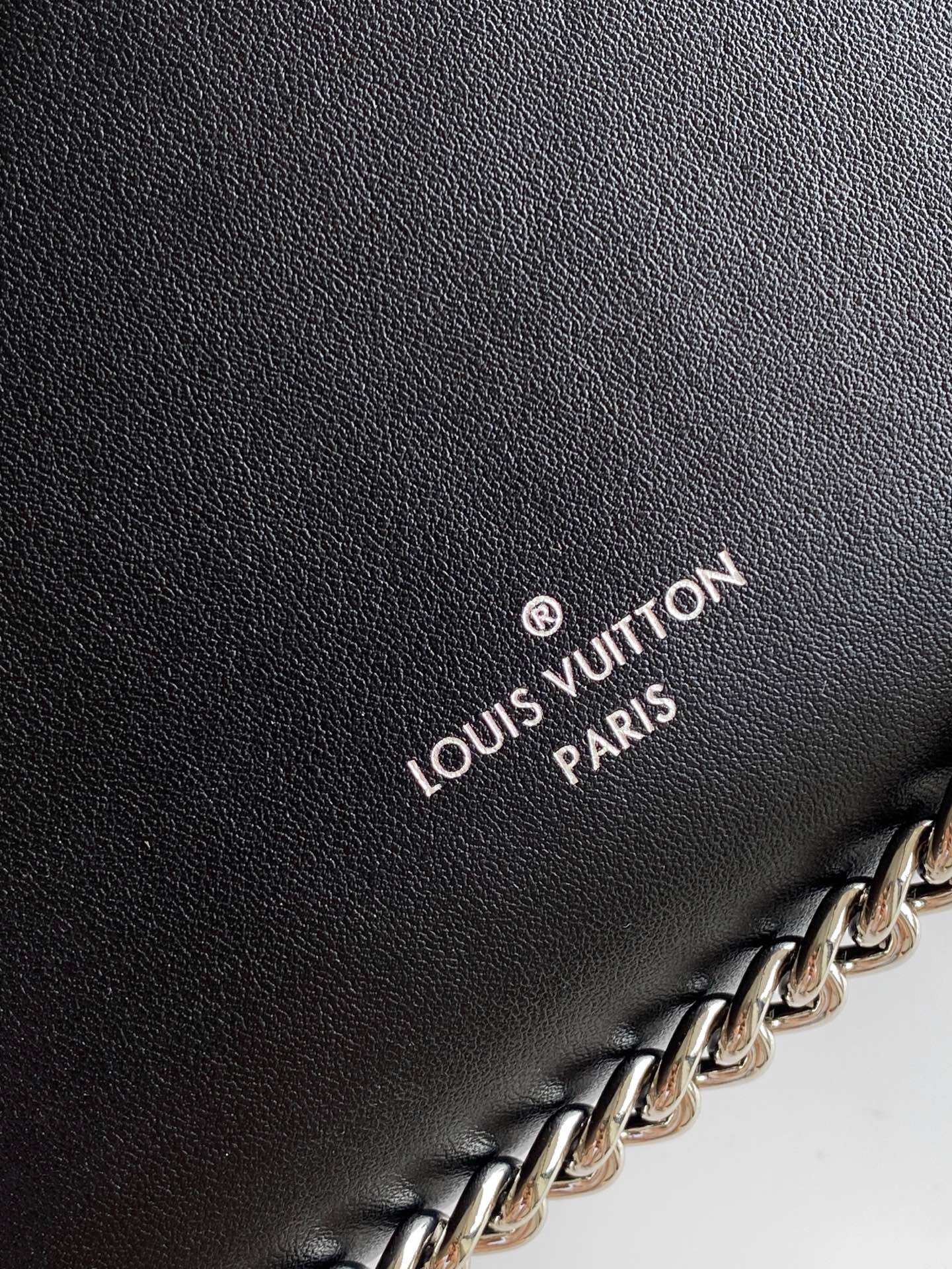 LV 一比一 Locky BB 鏈條手袋 黑色拼Monogram 個性百搭｜歐美奢侈品精品推薦