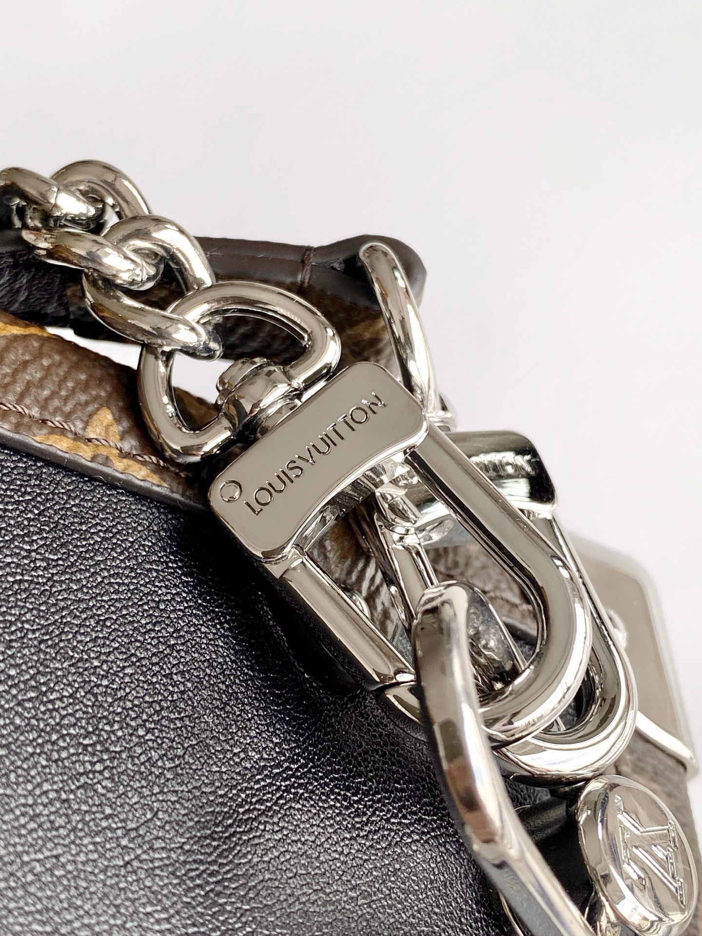 LV 一比一 Locky BB 鏈條手袋 黑色拼Monogram 個性百搭｜歐美奢侈品精品推薦