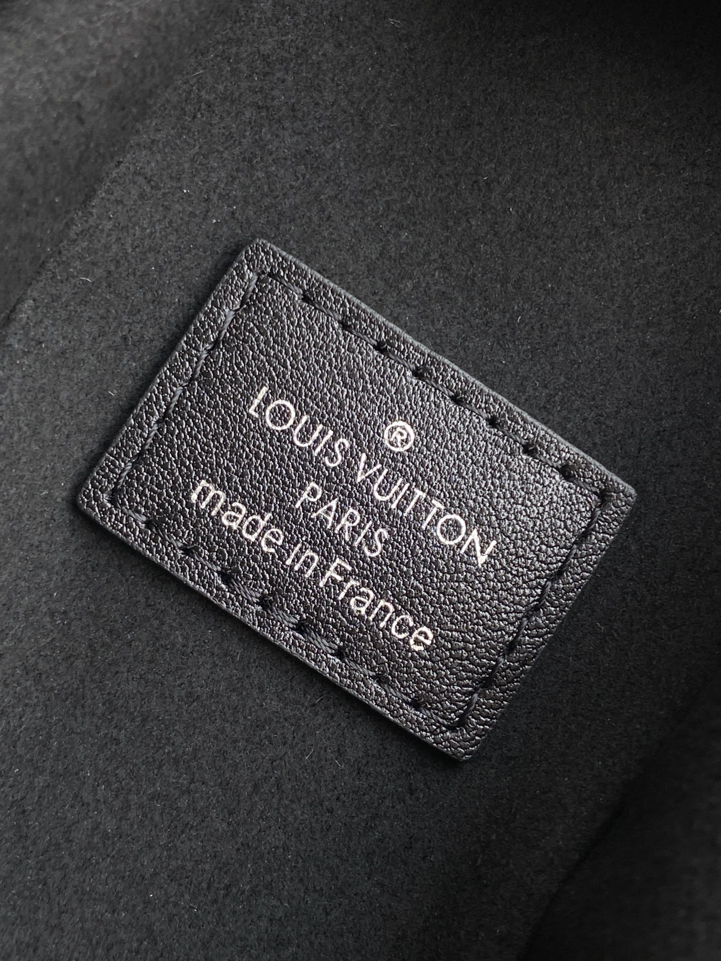 LV 一比一 Locky BB 鏈條手袋 黑色拼Monogram 個性百搭｜歐美奢侈品精品推薦