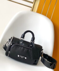 LV 高仿 黑色手提相機包 時尚百搭實用設計款