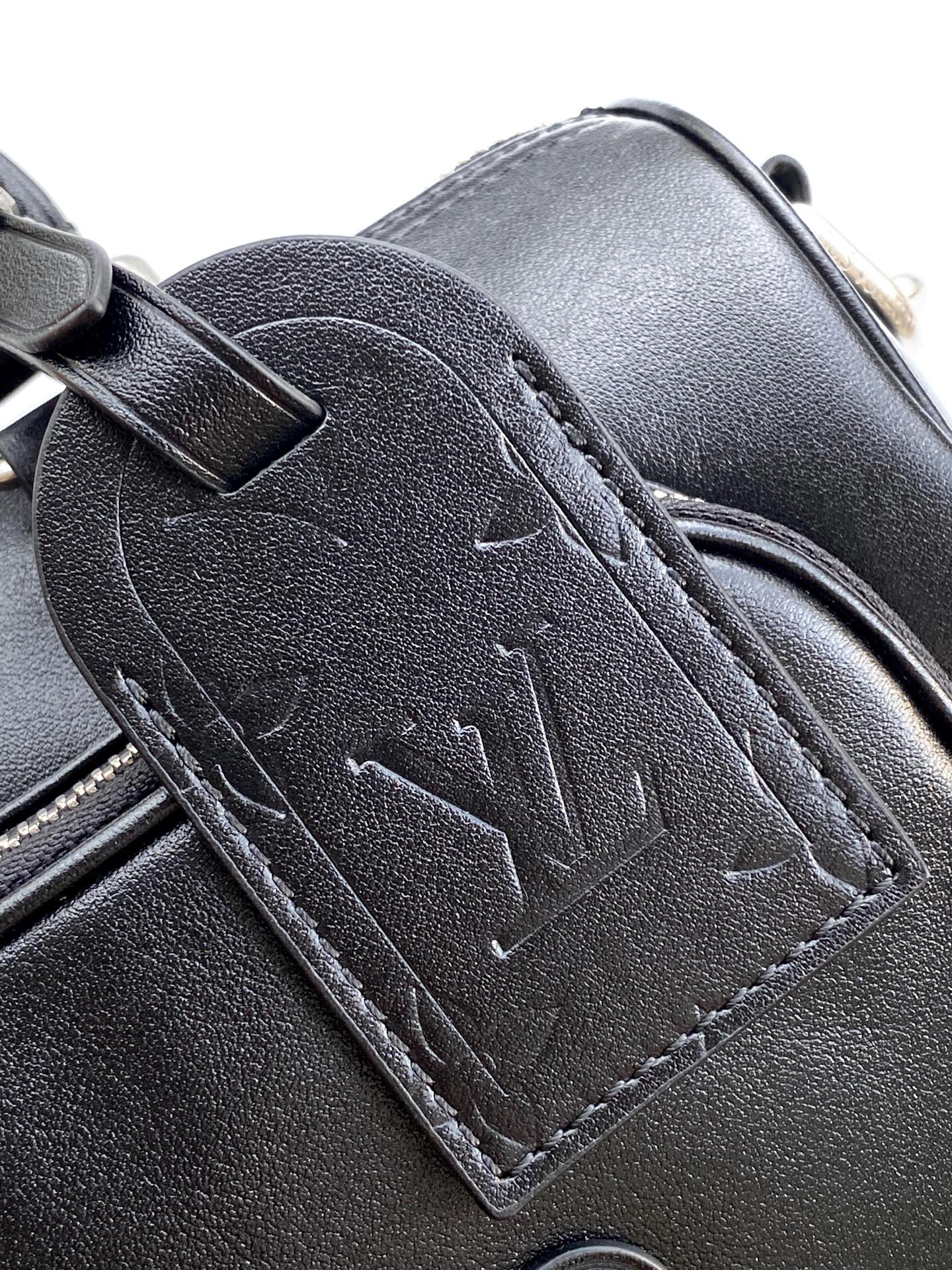 LV 高仿 黑色手提相機包 時尚百搭實用設計款｜歐美奢侈品精品推薦