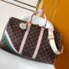 LV 高仿 Monogram 綠粉拼色 Keepall 波士頓旅行袋|超A仿原單精品圖片 3 LV 高仿 Monogram 綠粉拼色 Keepall 波士頓旅行袋|歐美奢侈品精品推薦