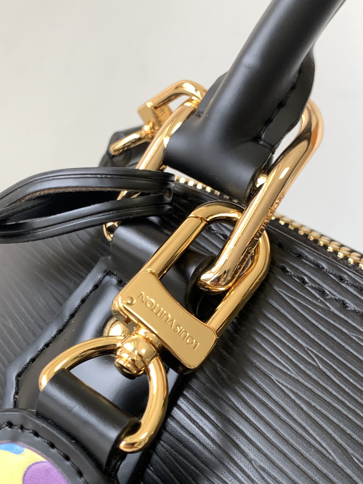 LV 高仿 Alma BB 黑色熊貓聯名設計手提包｜歐美奢侈品精品推薦