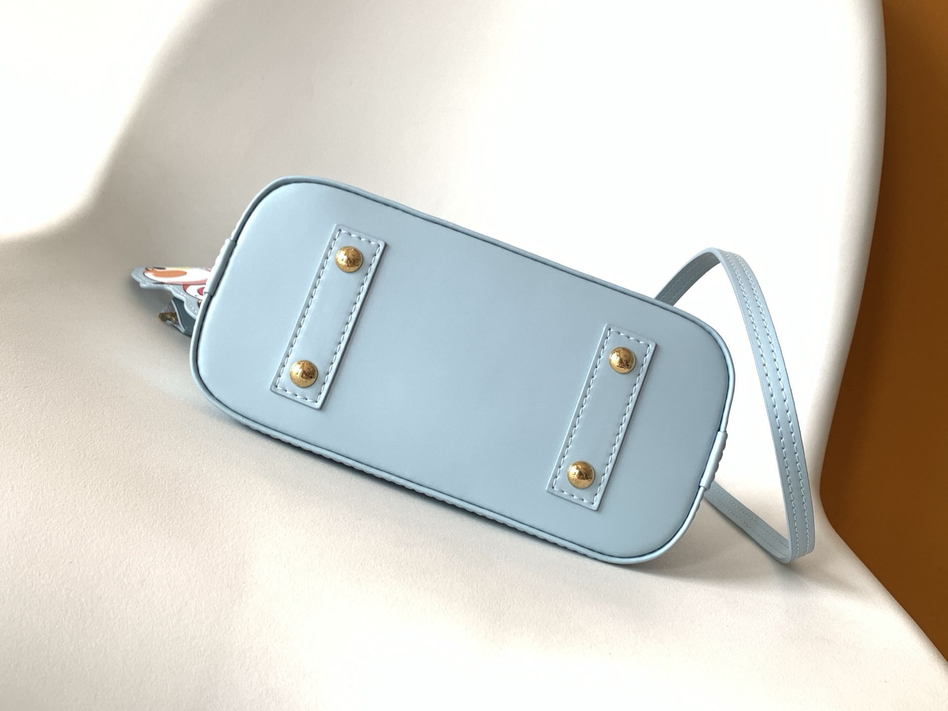 LV 高仿 Alma BB 淺藍色熊貓聯名設計手提包｜歐美奢侈品精品推薦