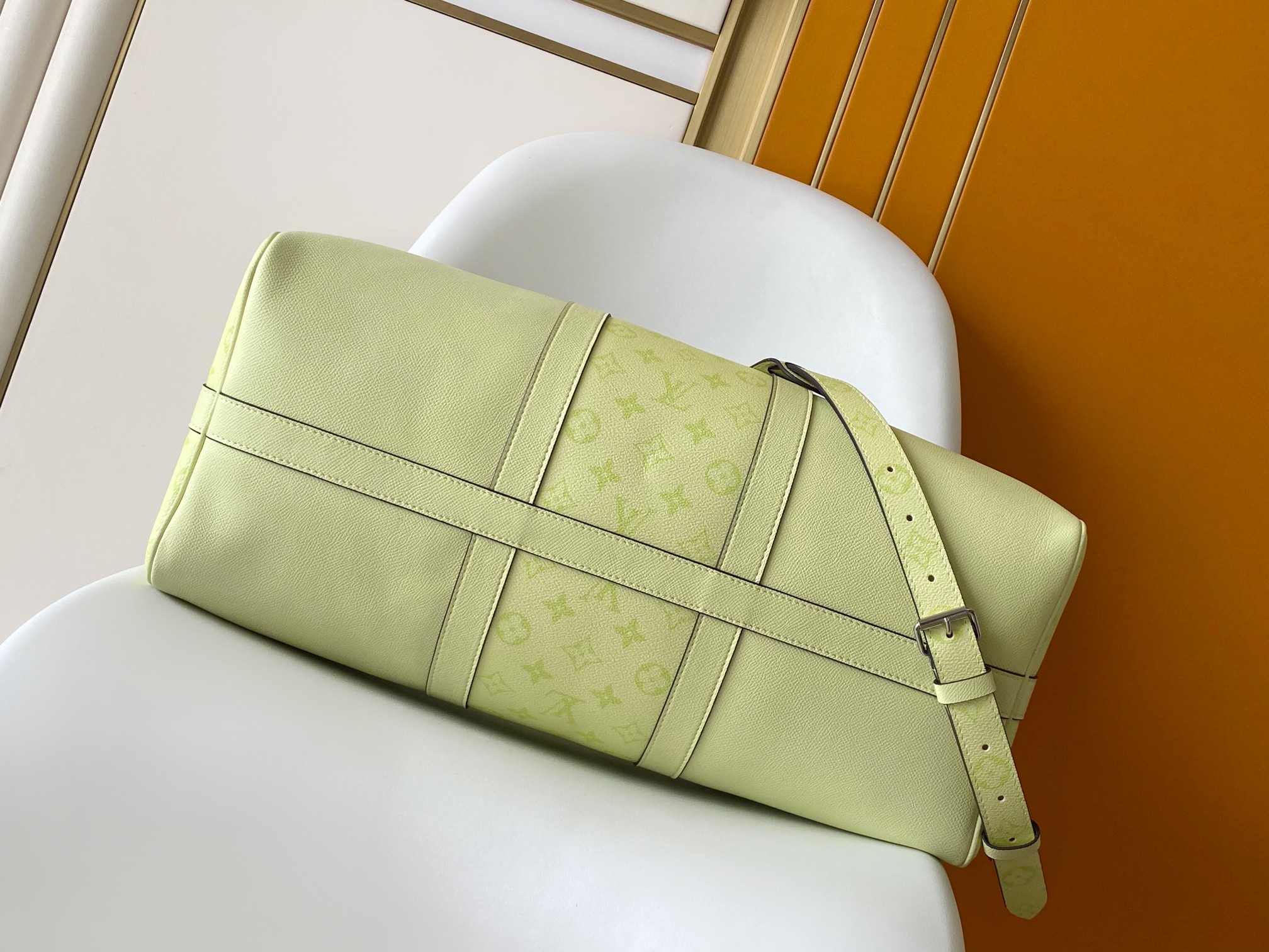 LV 原單 Keepall 檸檬綠旅行袋 清新配色大容量款|超A仿原單精品圖片 12 LV 原單 Keepall 檸檬綠旅行袋 清新配色大容量款|歐美奢侈品精品推薦