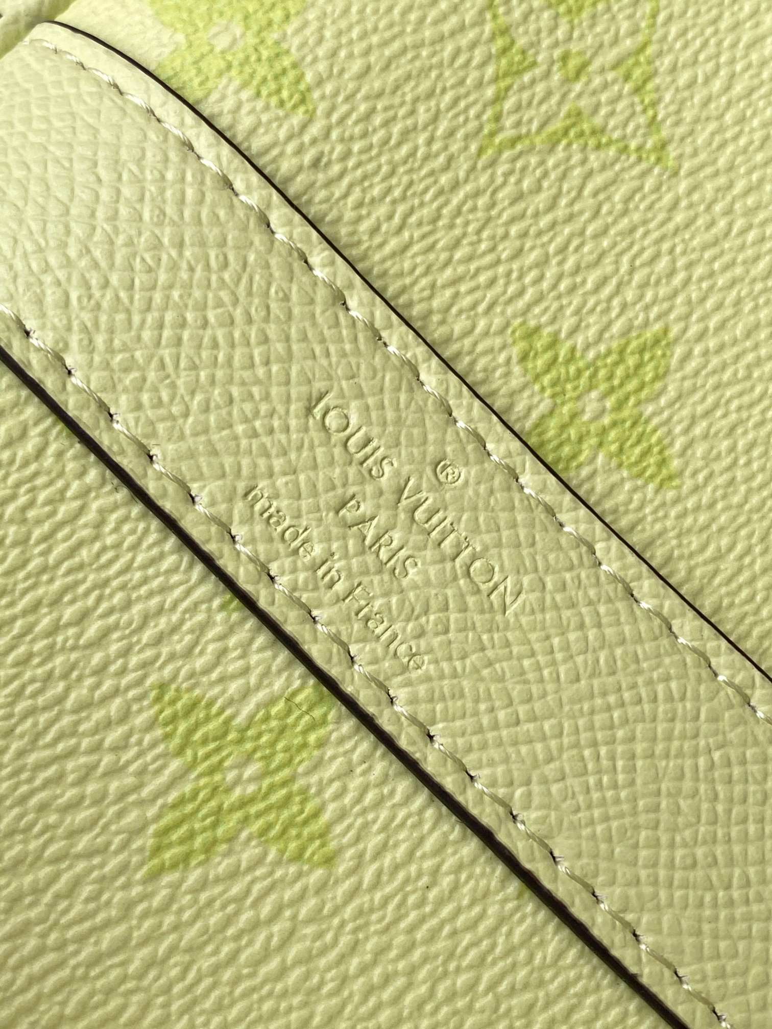 LV 原單 Keepall 檸檬綠旅行袋 清新配色大容量款|超A仿原單精品圖片 10 LV 原單 Keepall 檸檬綠旅行袋 清新配色大容量款|歐美奢侈品精品推薦