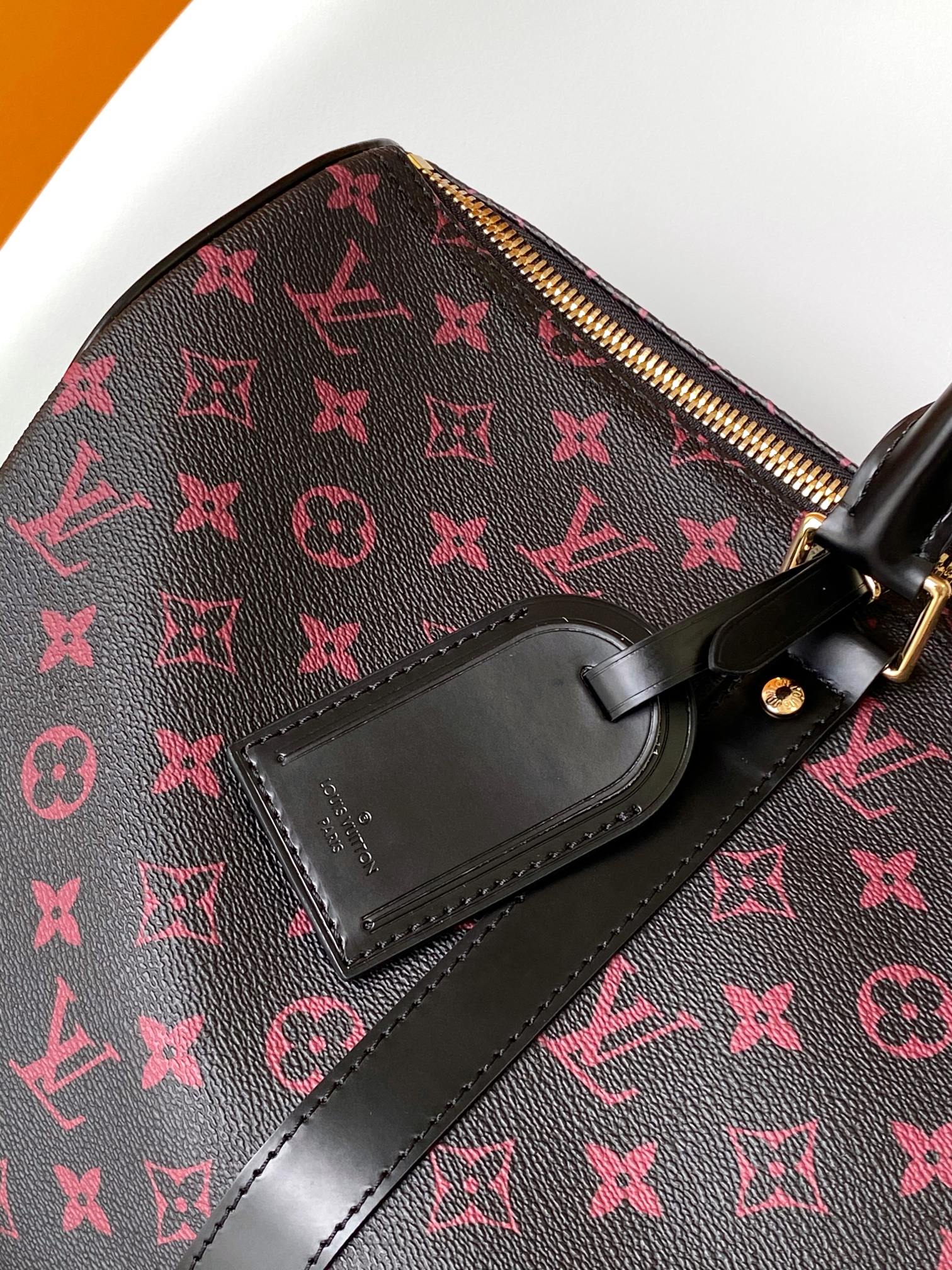 LV 高仿 Keepall 黑紅 Monogram 旅行袋 時尚大容量款｜歐美奢侈品精品推薦