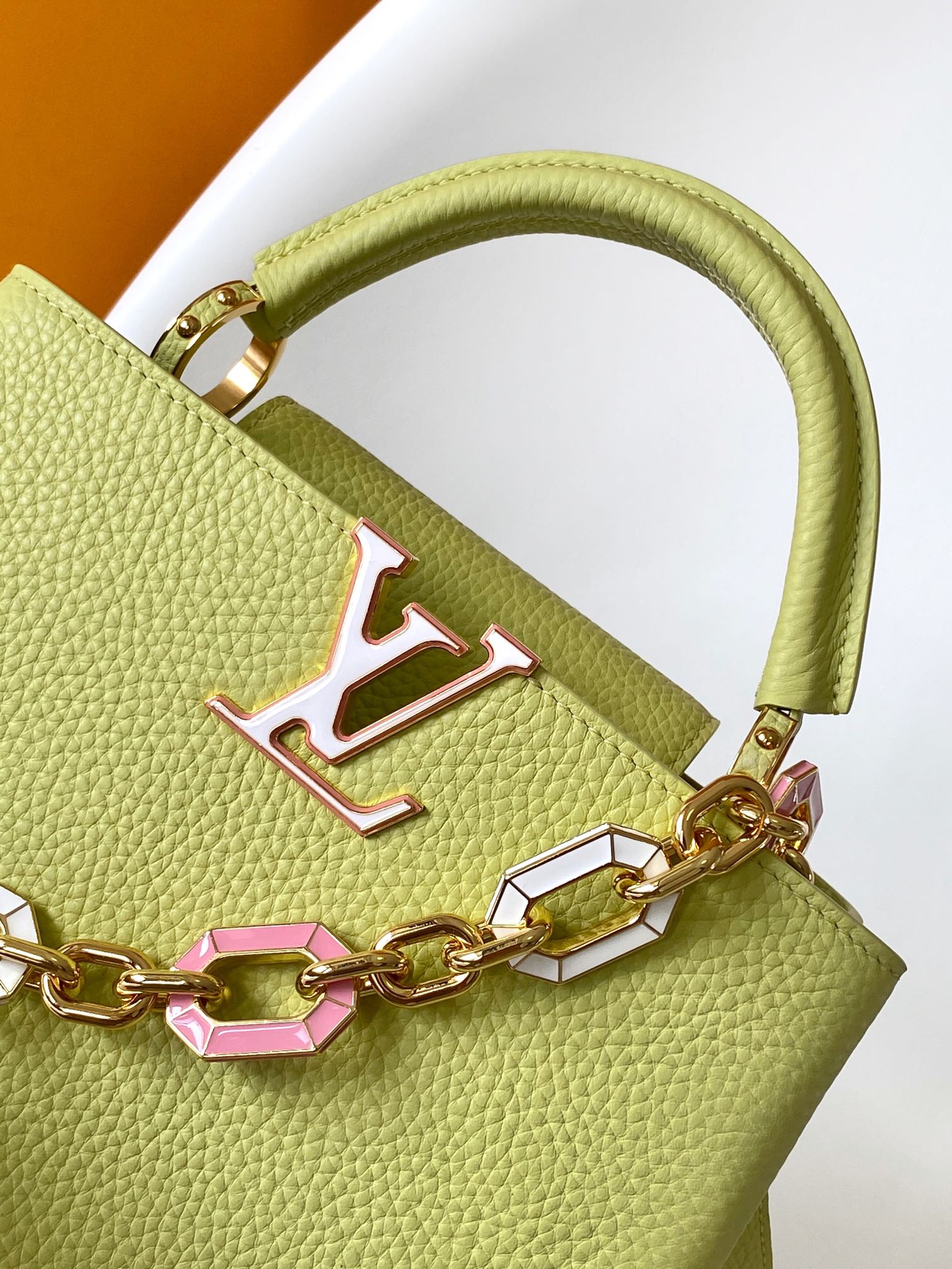 LV 原單Capucines MINI 手提包 粉彩鏈條配件 萊姆綠小牛皮｜歐美奢侈品精品推薦