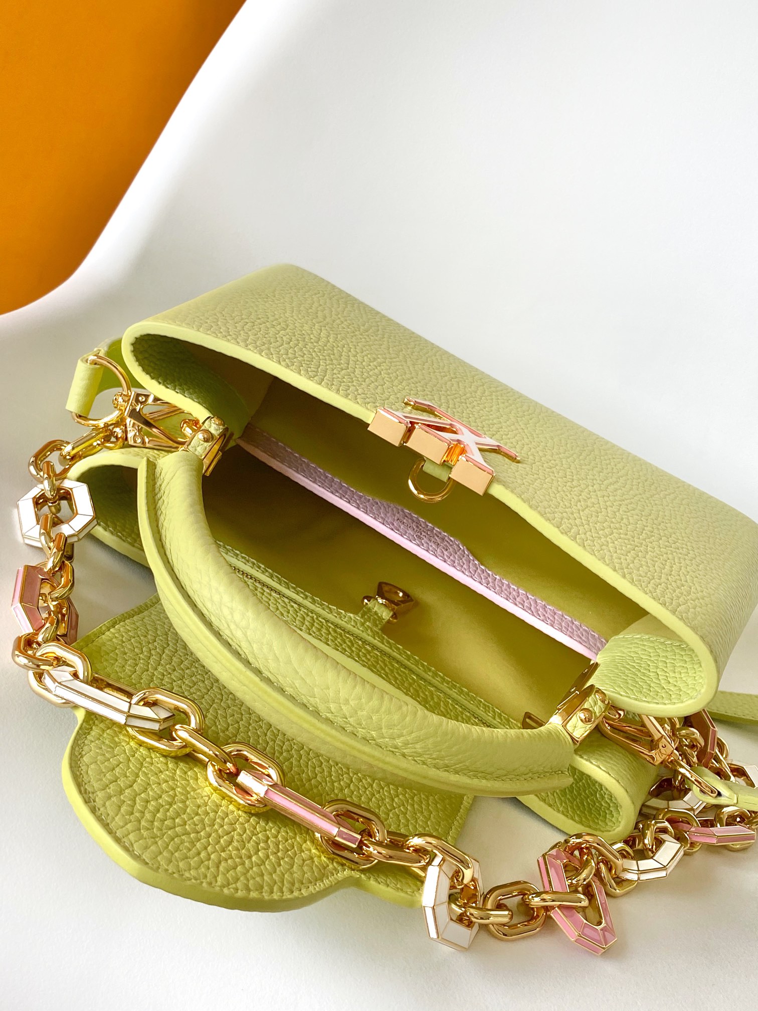 LV 原單Capucines MINI 手提包 粉彩鏈條配件 萊姆綠小牛皮｜歐美奢侈品精品推薦