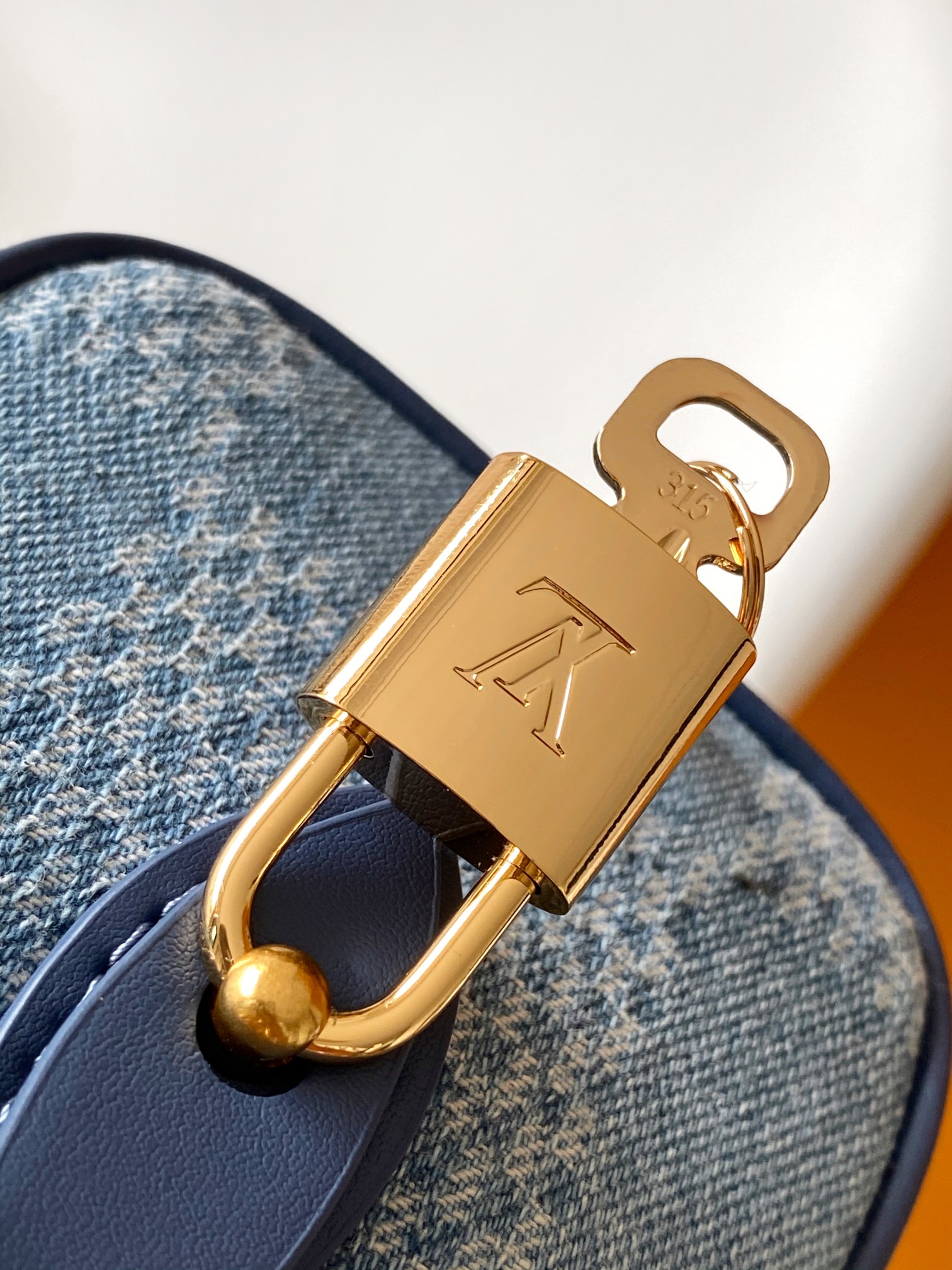 LV一比一牛仔迷你Speedy包 單肩斜背小廢包 復古刷色時尚設計｜歐美奢侈品精品推薦