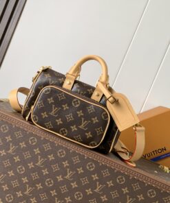 LV高仿相機包手提斜背款 雙層結構郵差風 Monogram造型設計