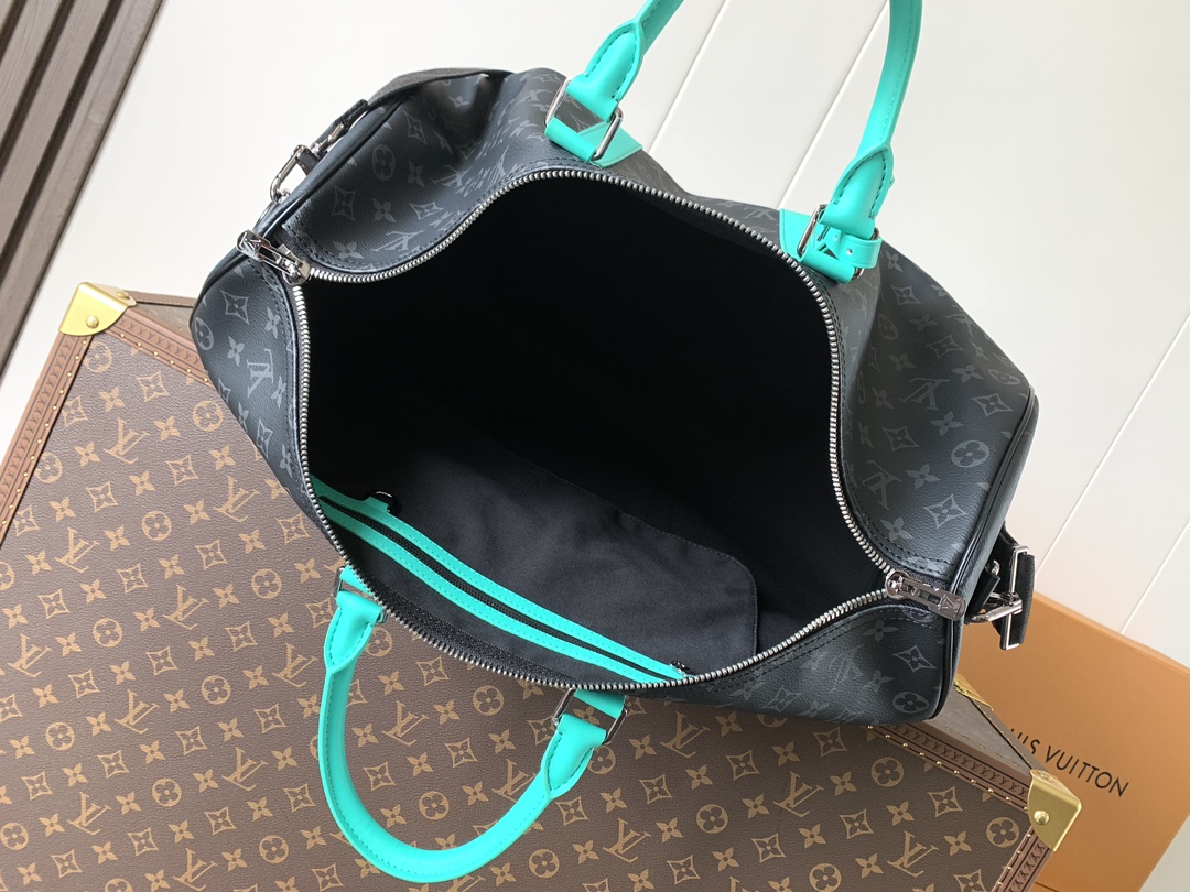 LV高仿Keepall 50旅行袋 黑Monogram亮綠飾邊 運動風大容量包款｜歐美奢侈品精品推薦