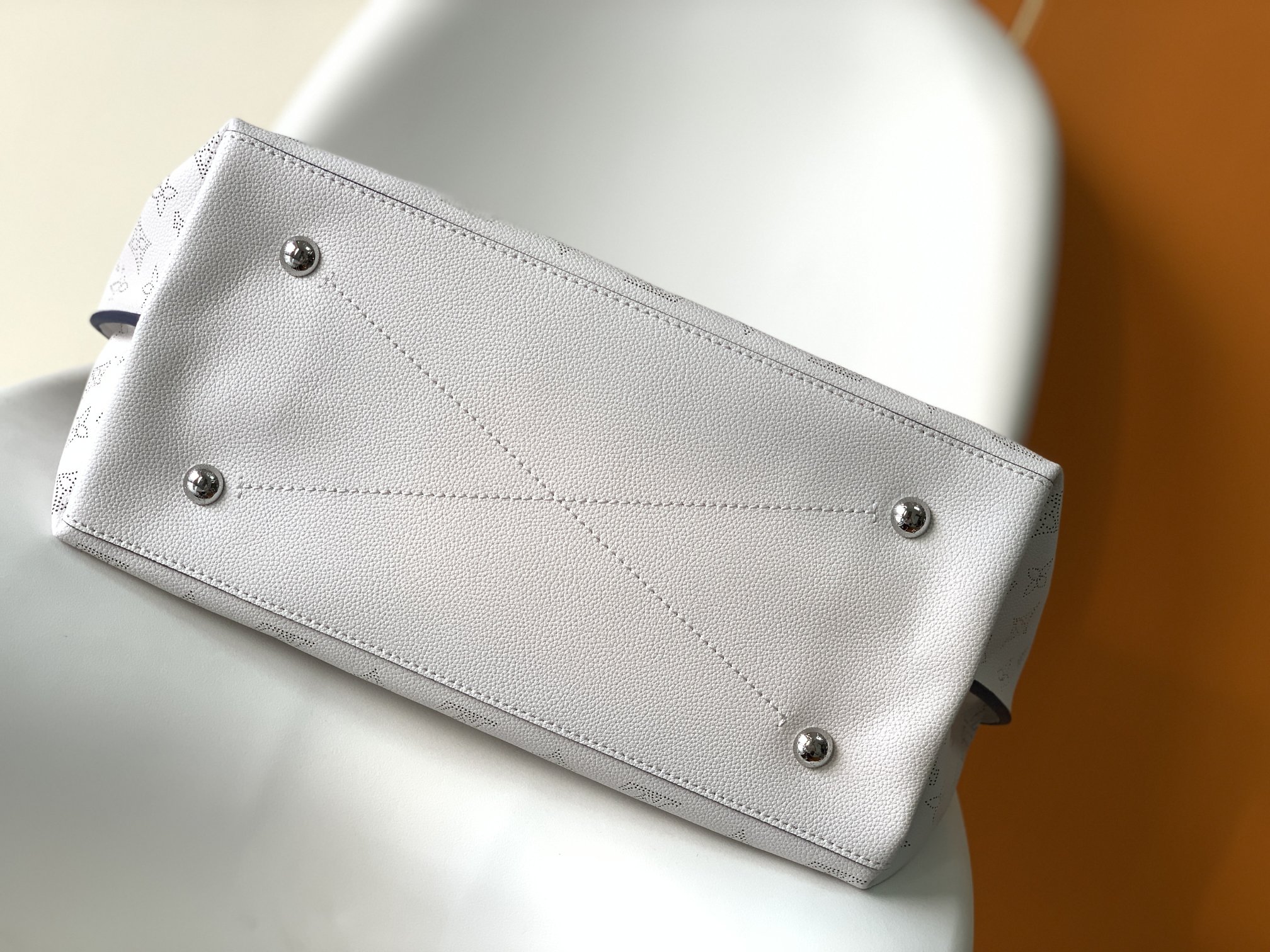 LV一比一女士手提包白色編織手柄簡約百搭款|超A仿原單精品圖片 12 LV一比一女士手提包白色編織手柄簡約百搭款|歐美奢侈品精品推薦