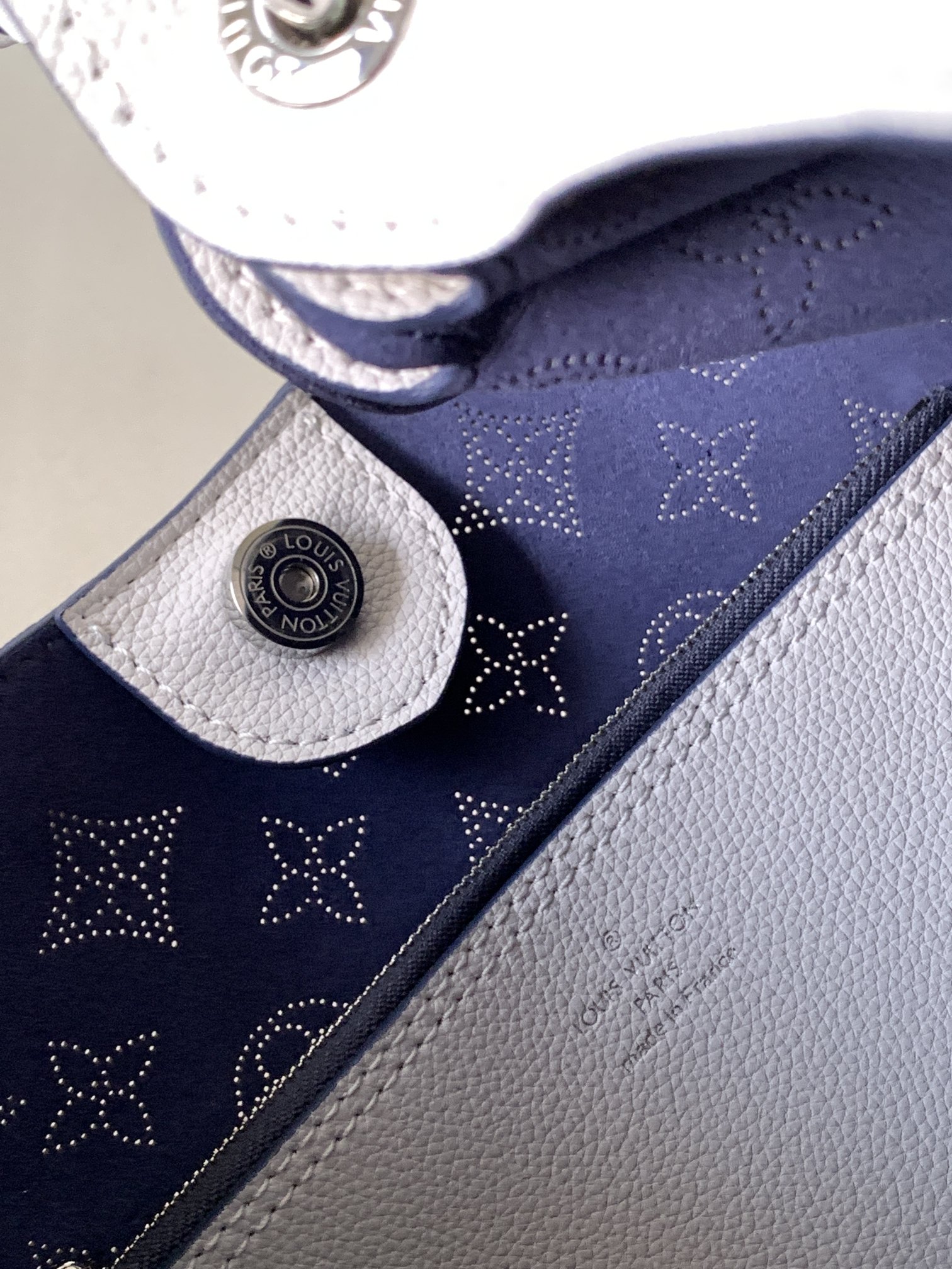 LV一比一女士手提包白色編織手柄簡約百搭款|超A仿原單精品圖片 8 LV一比一女士手提包白色編織手柄簡約百搭款|歐美奢侈品精品推薦