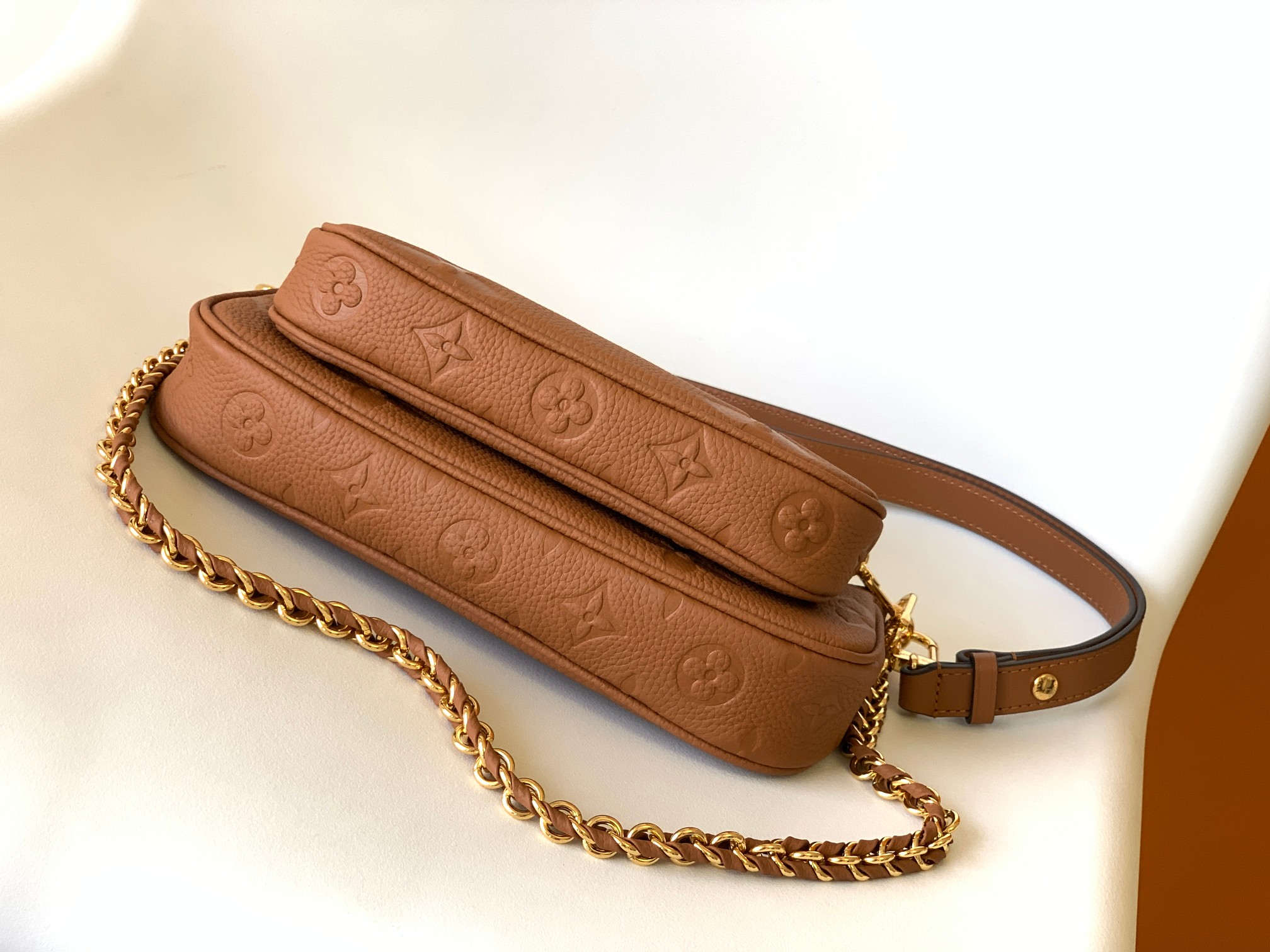 LV 精品仿製 Dauphine MM Monogram拼接肩背包 百搭時尚款｜歐美奢侈品精品推薦