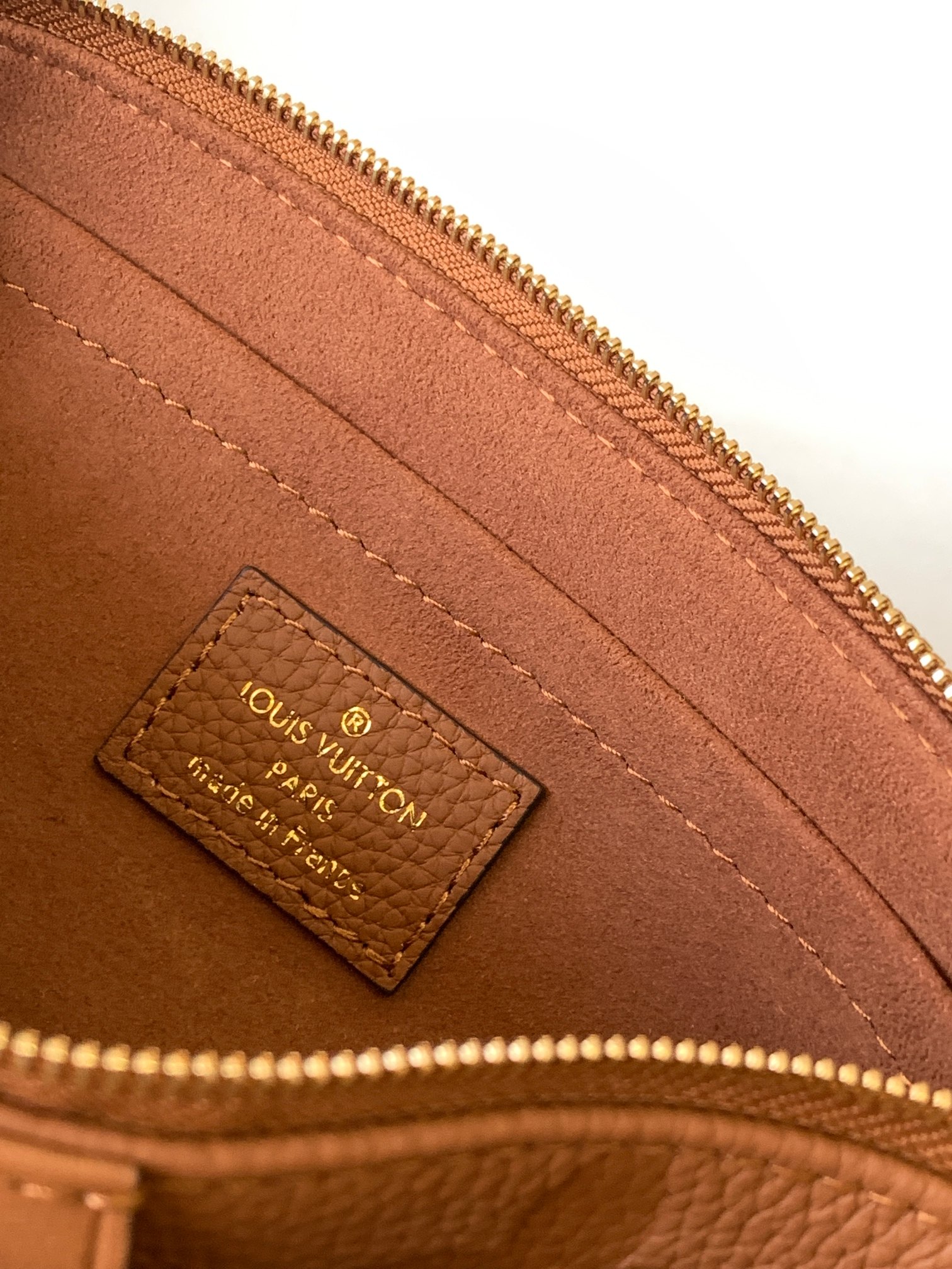 LV 精品仿製 Dauphine MM Monogram拼接肩背包 百搭時尚款｜歐美奢侈品精品推薦