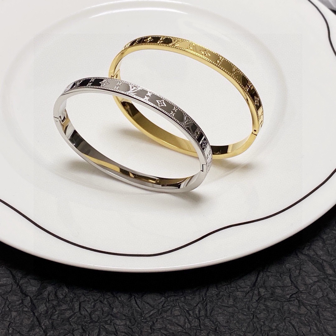 LV高仿男女款手鐲雙色金屬Monogram刻紋經典款｜歐美奢侈品精品推薦