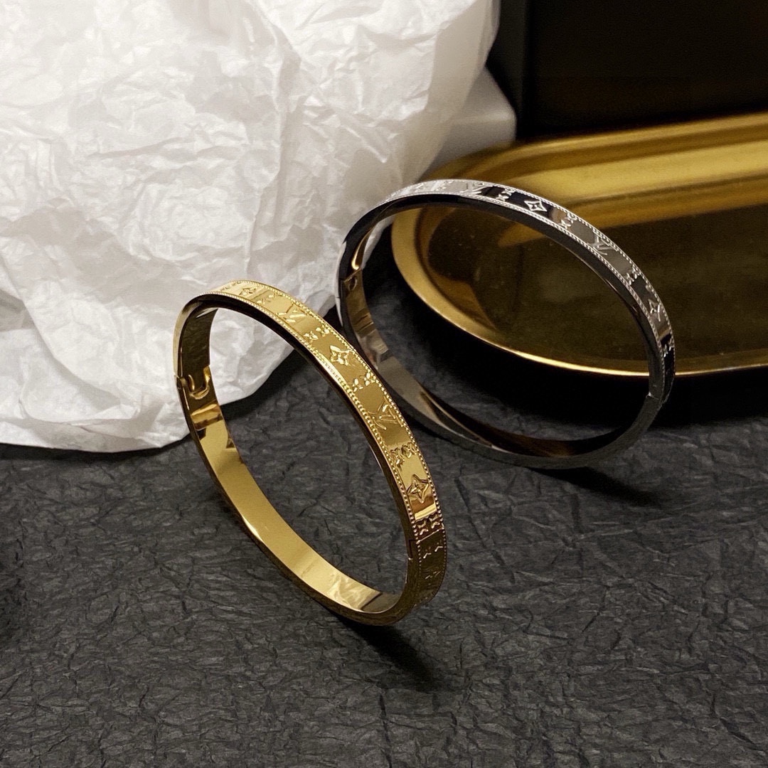 LV高仿男女款手鐲雙色金屬Monogram刻紋經典款｜歐美奢侈品精品推薦