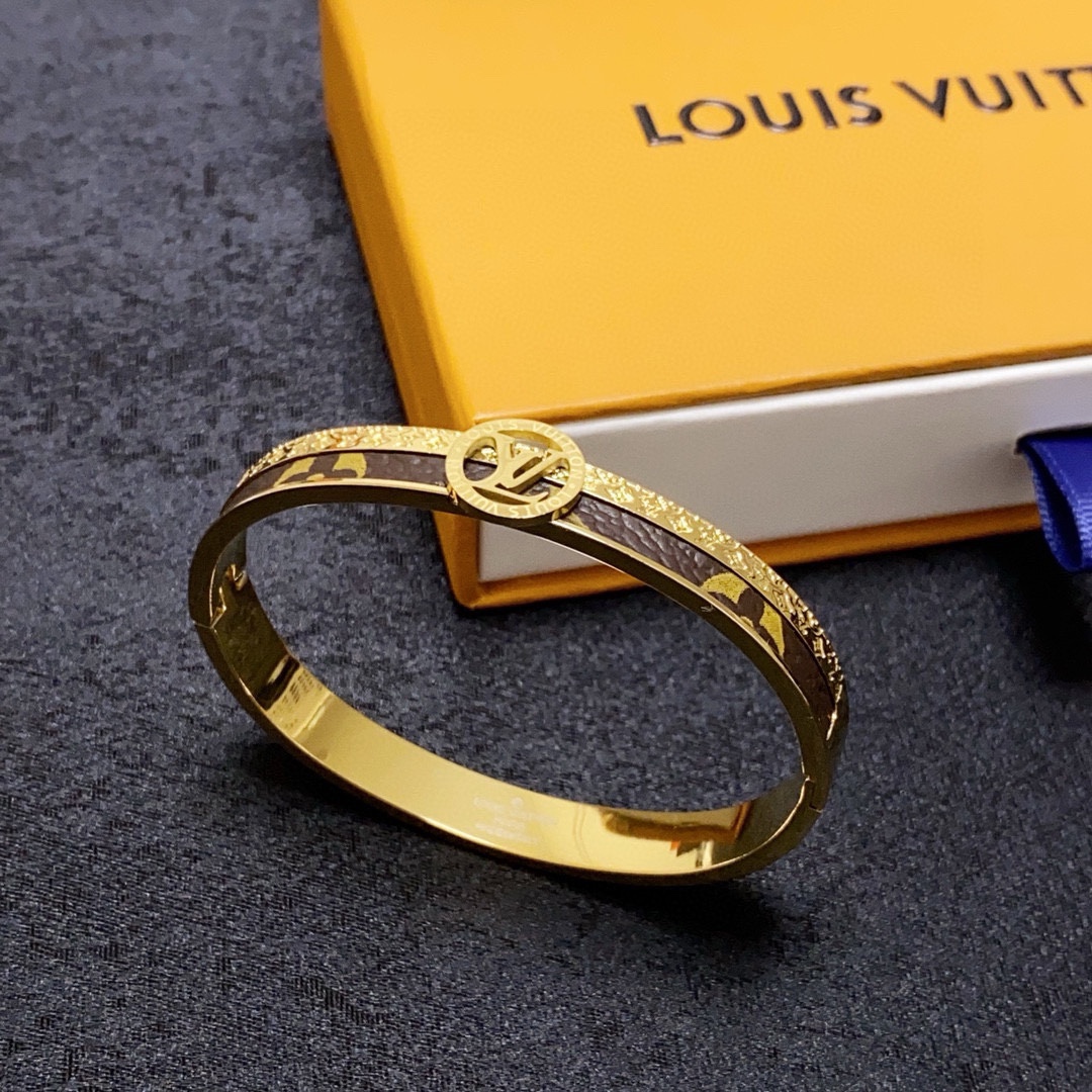 LV一比一女士金色圓標經典Monogram手環低調奢華款｜歐美奢侈品精品推薦