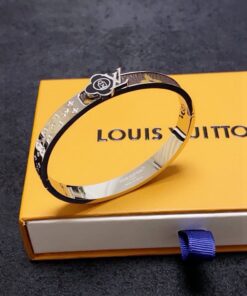 LV高仿女士Monogram鑲皮圓標手環低調奢華百搭款