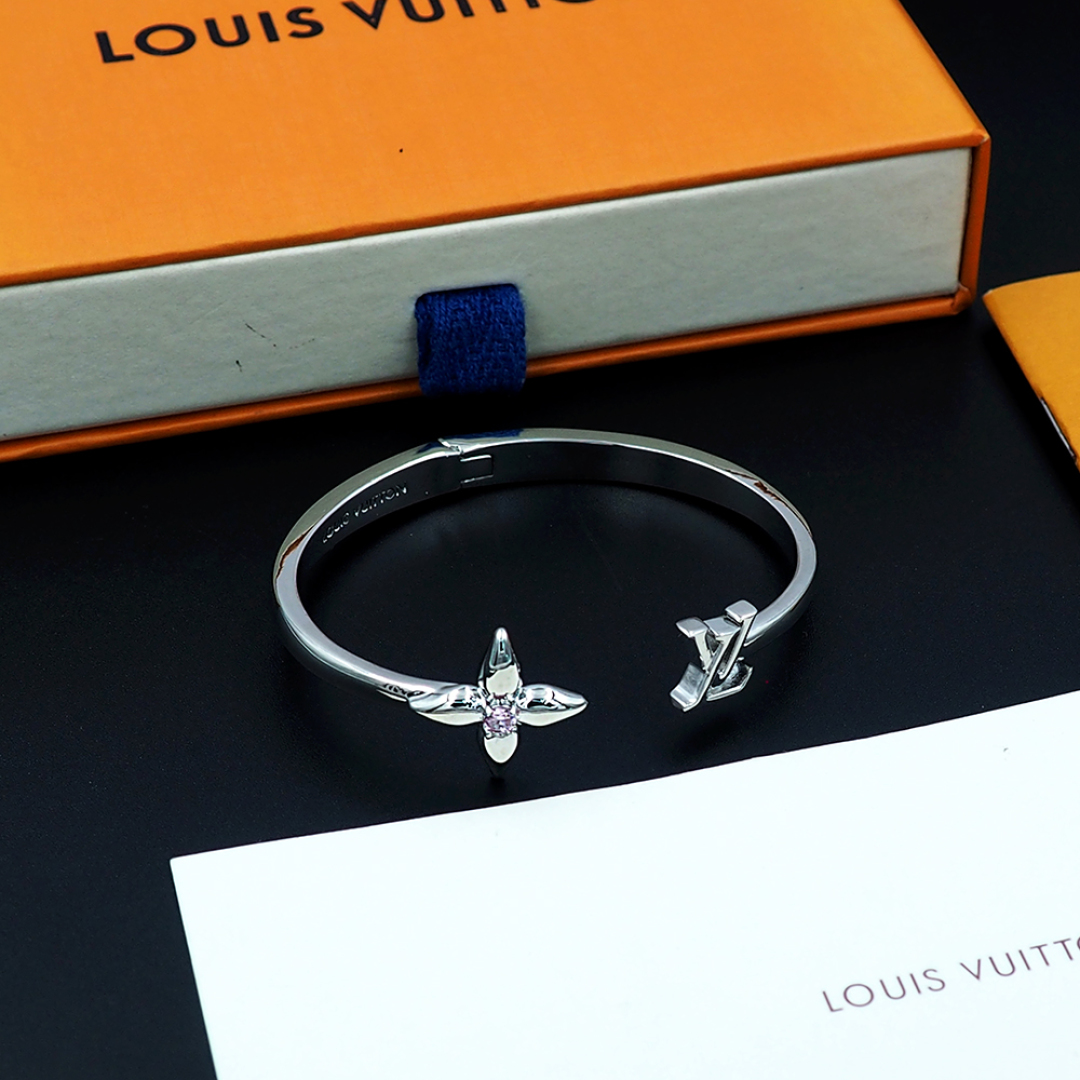 LV一比一銀色開口手環經典花形鑽飾優雅款｜歐美奢侈品精品推薦