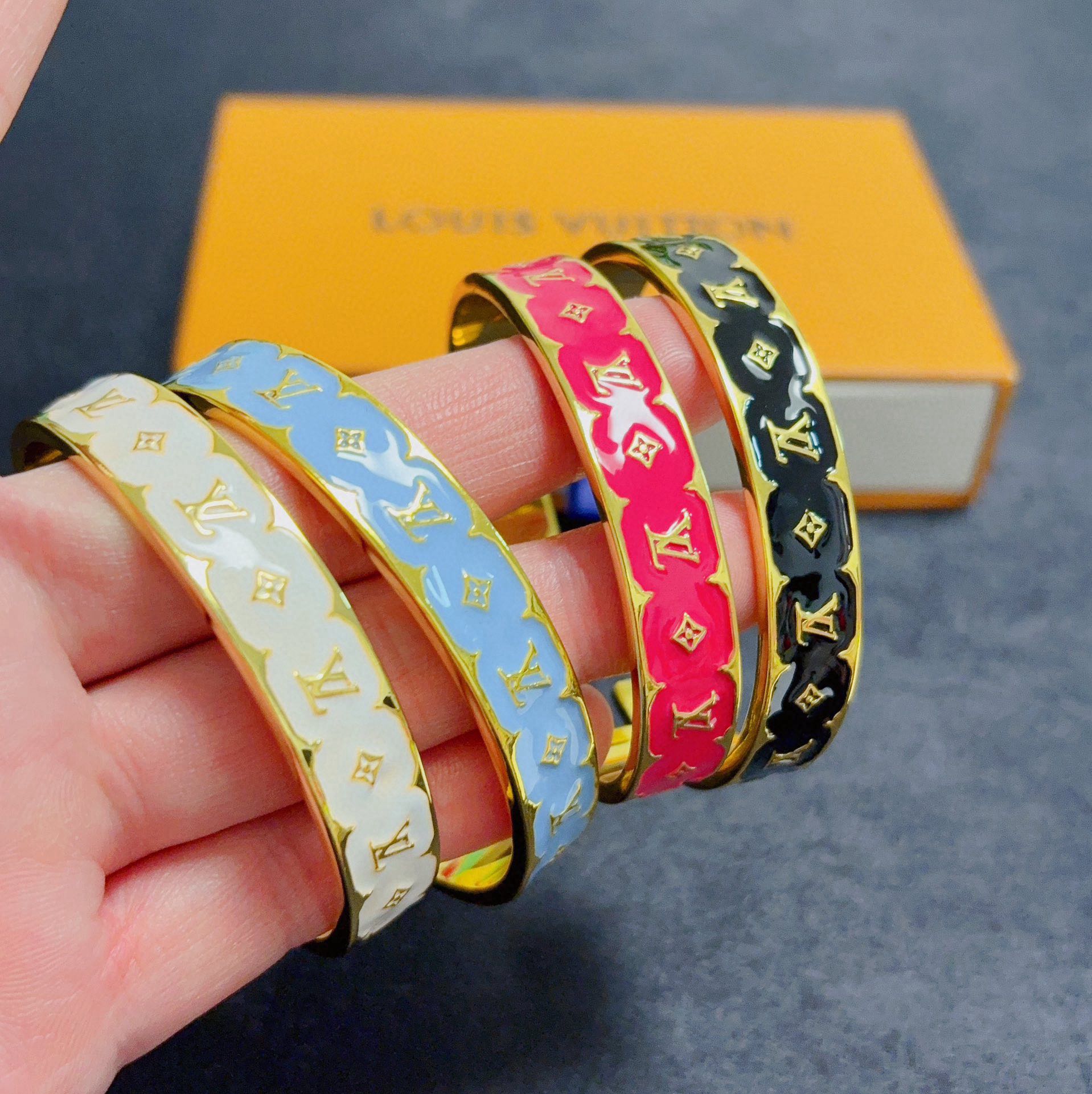 LV A貨白色琺瑯金邊手環經典Monogram雕刻款｜歐美奢侈品精品推薦