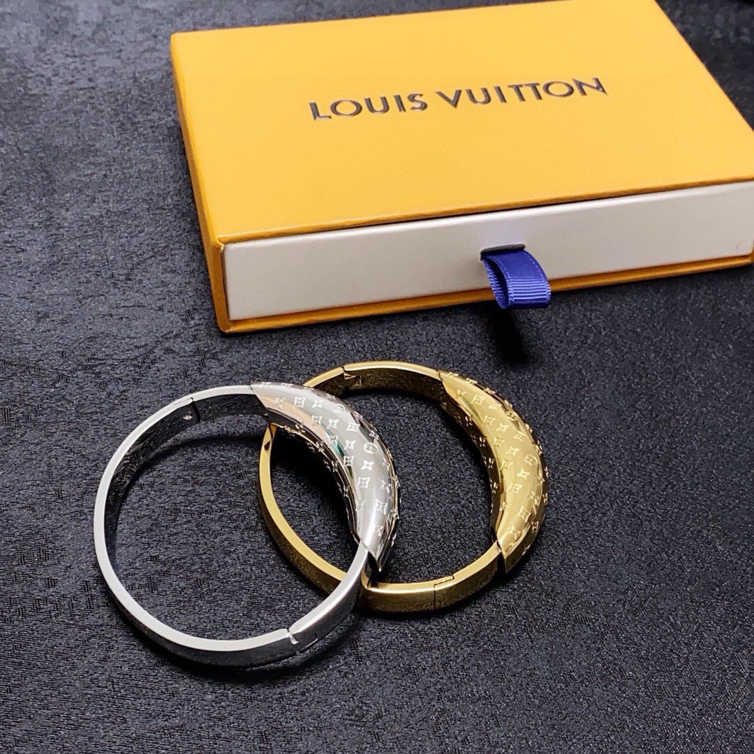 LV精品仿製拱形立體手鐲金銀雙色Monogram雕刻款｜歐美奢侈品精品推薦