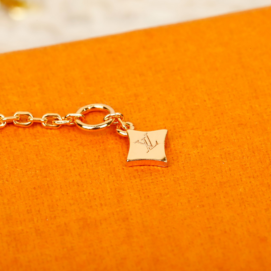 LV A貨女士項鏈金色鎖頭造型潮流百搭款｜歐美奢侈品精品推薦