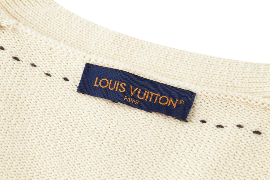 LV A貨男款針織開襟外套雙口袋LOGO設計奶油白復古風｜歐美奢侈品精品推薦