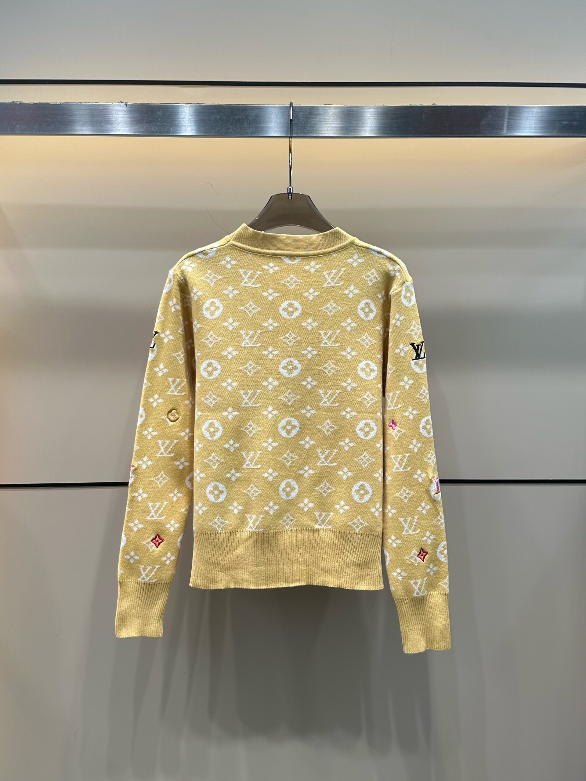 LV 一比一針織開襟外套 女士經典老花V領毛衣｜歐美奢侈品精品推薦