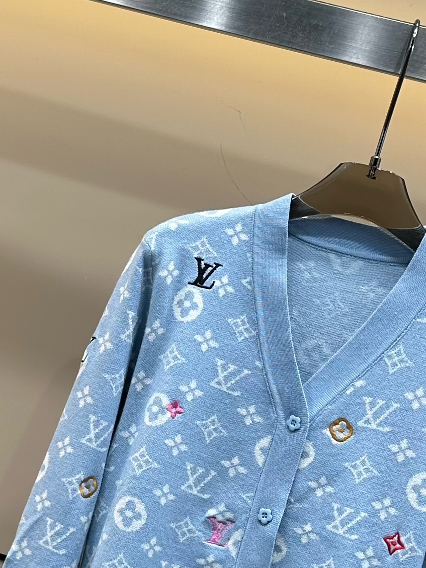 LV 一比一針織開襟外套 女士經典老花V領毛衣｜歐美奢侈品精品推薦