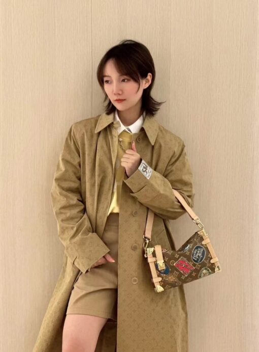 LV原單女士Monogram長版風衣外套旅行貼紙包搭配款