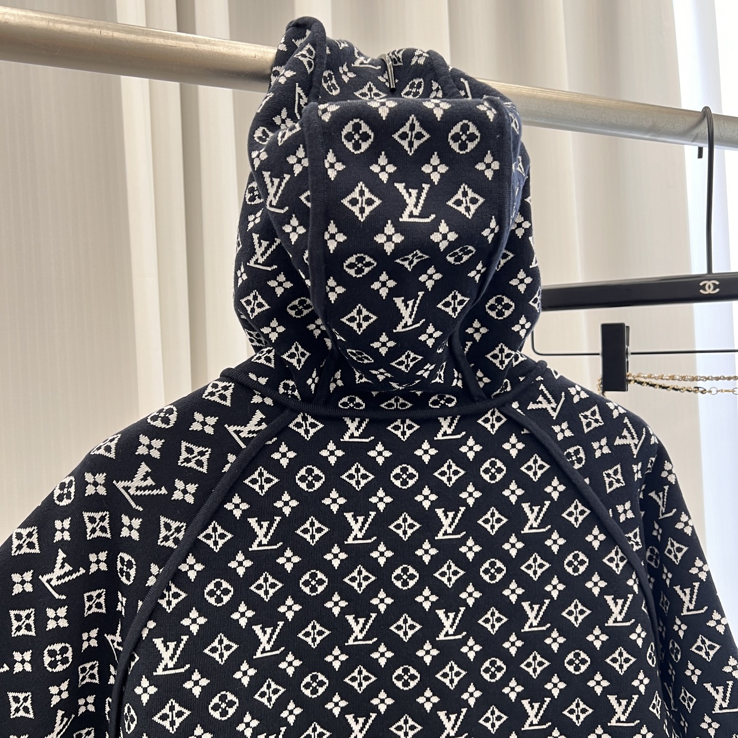 LV 原單 女士短款外套 Monogram拼接連帽設計｜歐美奢侈品精品推薦
