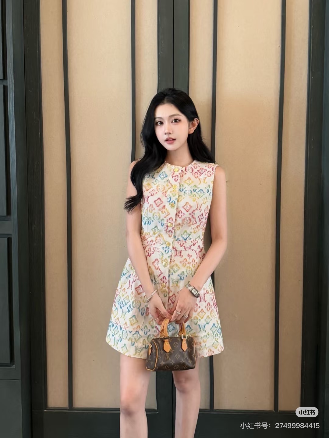 LV 高仿 女士無袖連衣裙 彩色老花 時尚修身款｜歐美奢侈品精品推薦