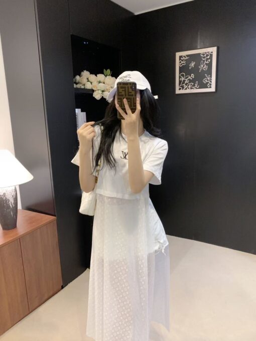 LV 高仿純白短袖連衣裙 百搭清新氣質款
