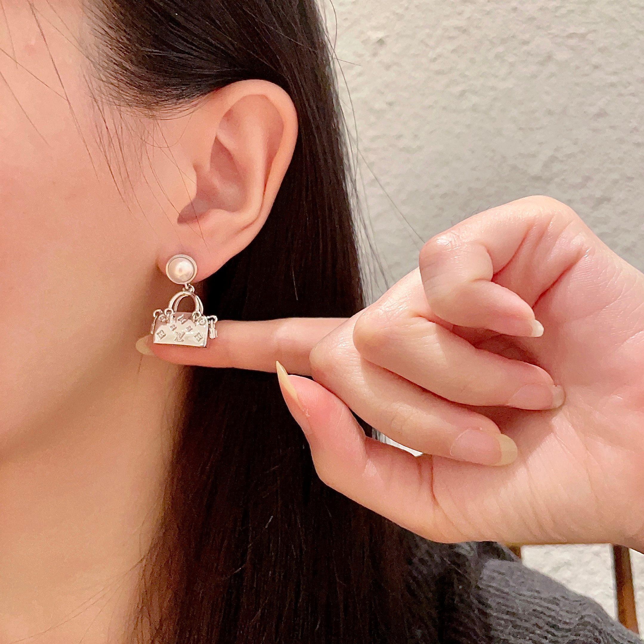 LV高仿女士耳環珍珠手提包造型精緻百搭款｜歐美奢侈品精品推薦