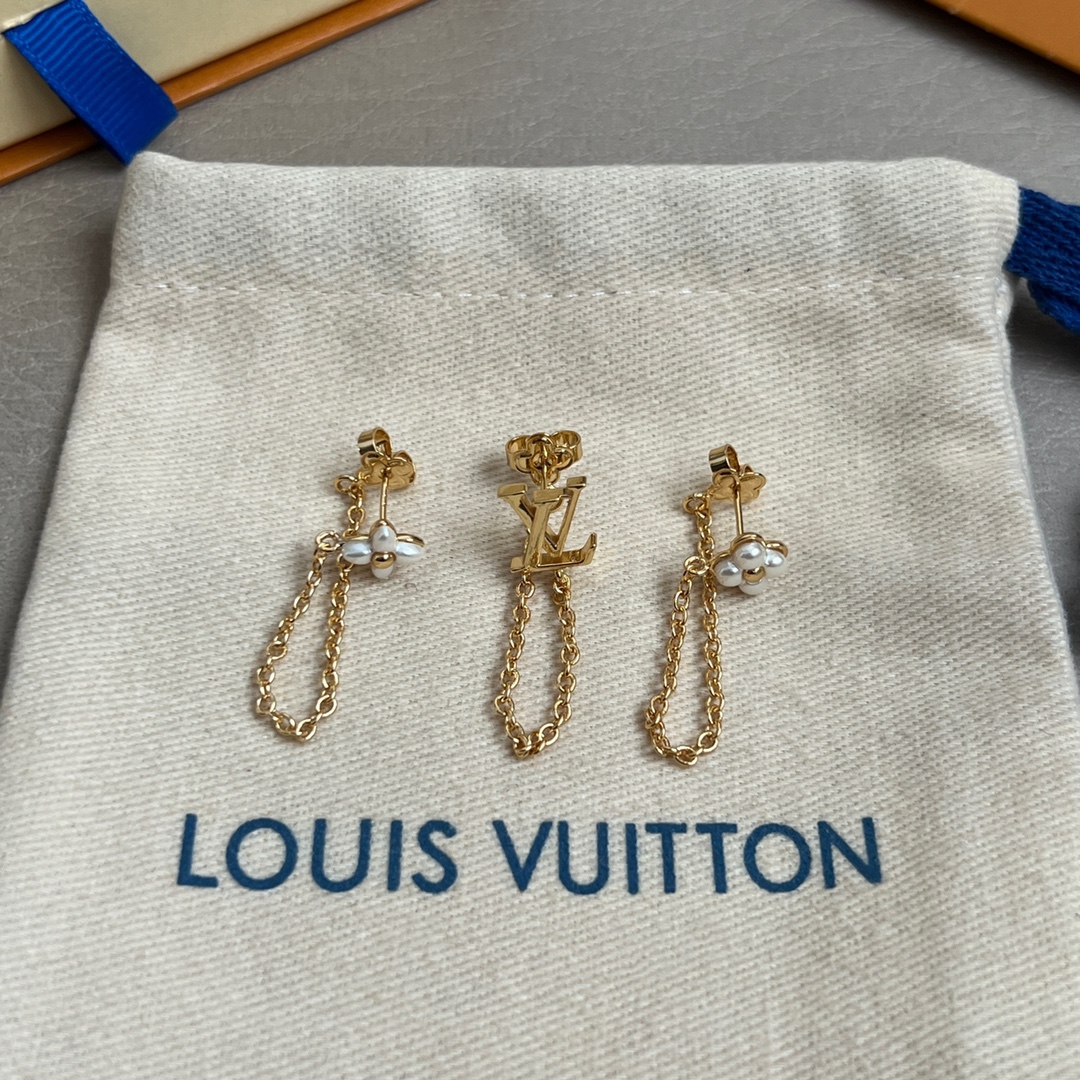 LV高仿女士耳環金色鏈條花卉珍珠吊墜優雅款｜歐美奢侈品精品推薦
