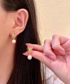 LV一比一金色Logo珍珠耳環簡約優雅百搭款