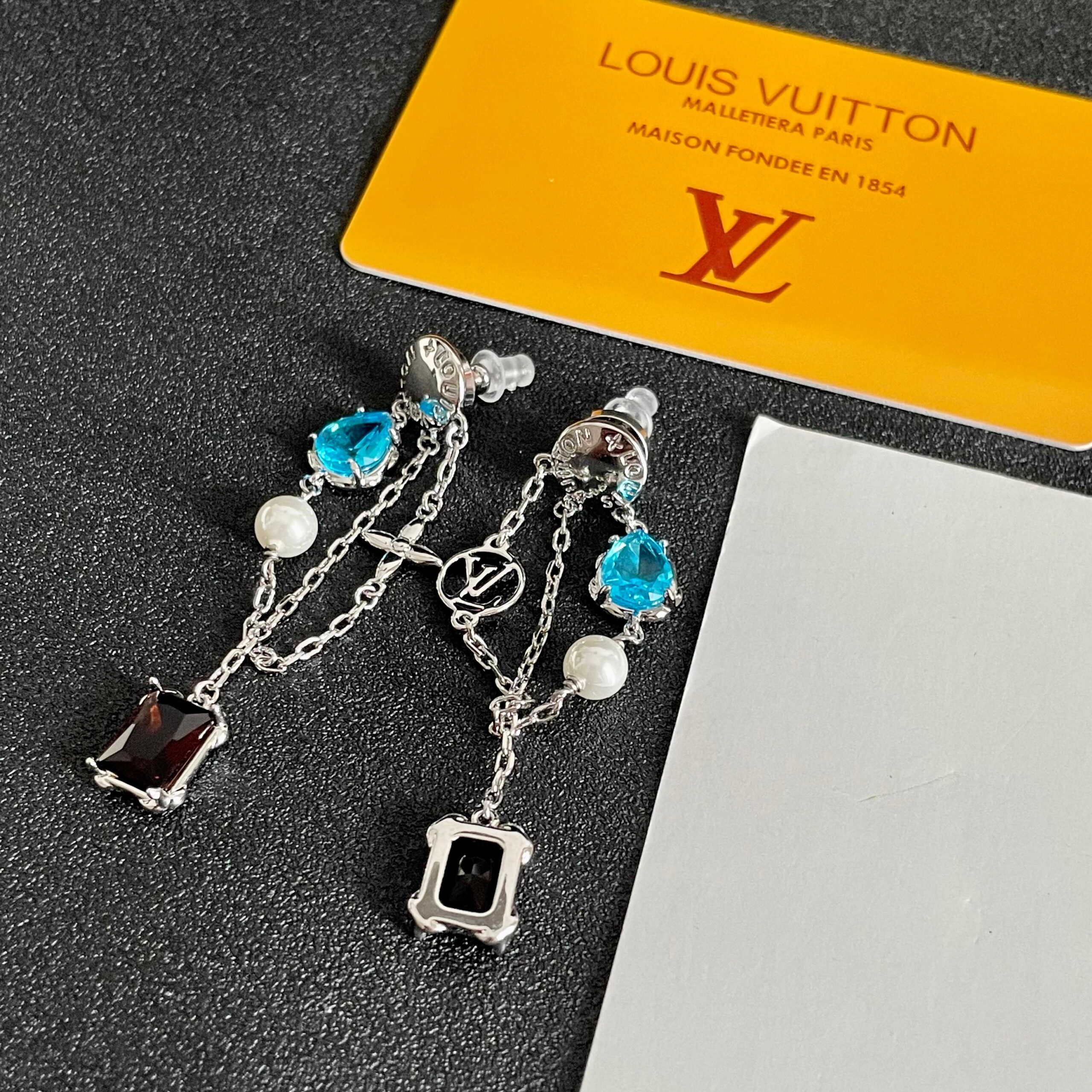 LV一比一女士多彩寶石珍珠長鍊耳環優雅時尚百搭款｜歐美奢侈品精品推薦