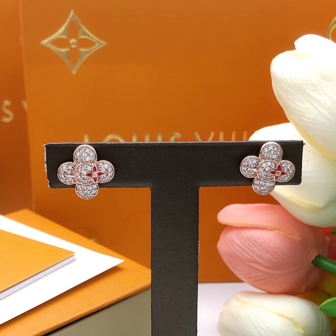 LV高仿Monogram花形鑽飾耳釘玫瑰金典雅款｜歐美奢侈品精品推薦