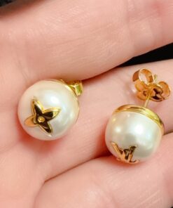 LV高仿珍珠耳釘金色品牌標誌簡約優雅款