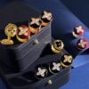 LV一比一仿製紅色琺瑯圓形鑲鑽花瓣耳釘｜歐美奢侈品精品推薦