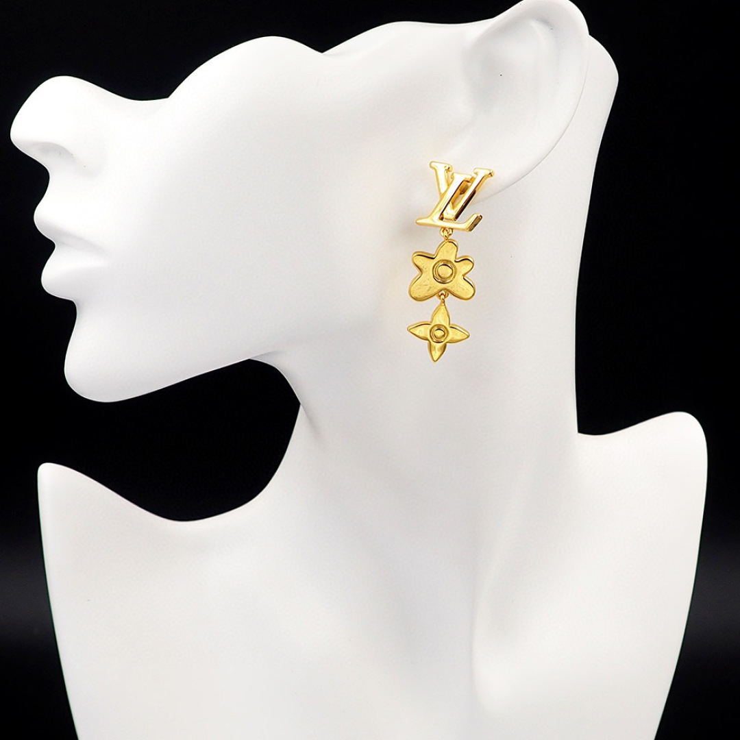 LV原單仿製金色Logo多元素吊墜耳環｜歐美奢侈品精品推薦