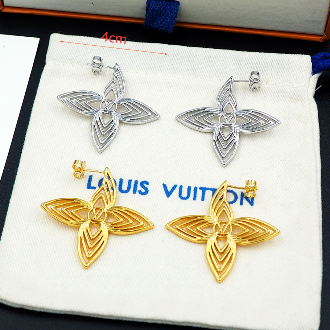 LV 原版四葉星型花瓣鏤空耳環 金色精品飾｜歐美奢侈品精品推薦