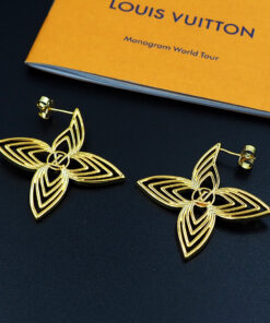 LV 原版四葉星型花瓣鏤空耳環 金色精品飾