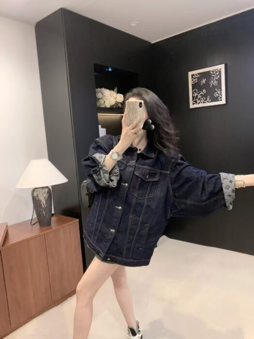 LV 一比一深色牛仔外套 女士休閒寬鬆百搭款｜歐美奢侈品精品推薦